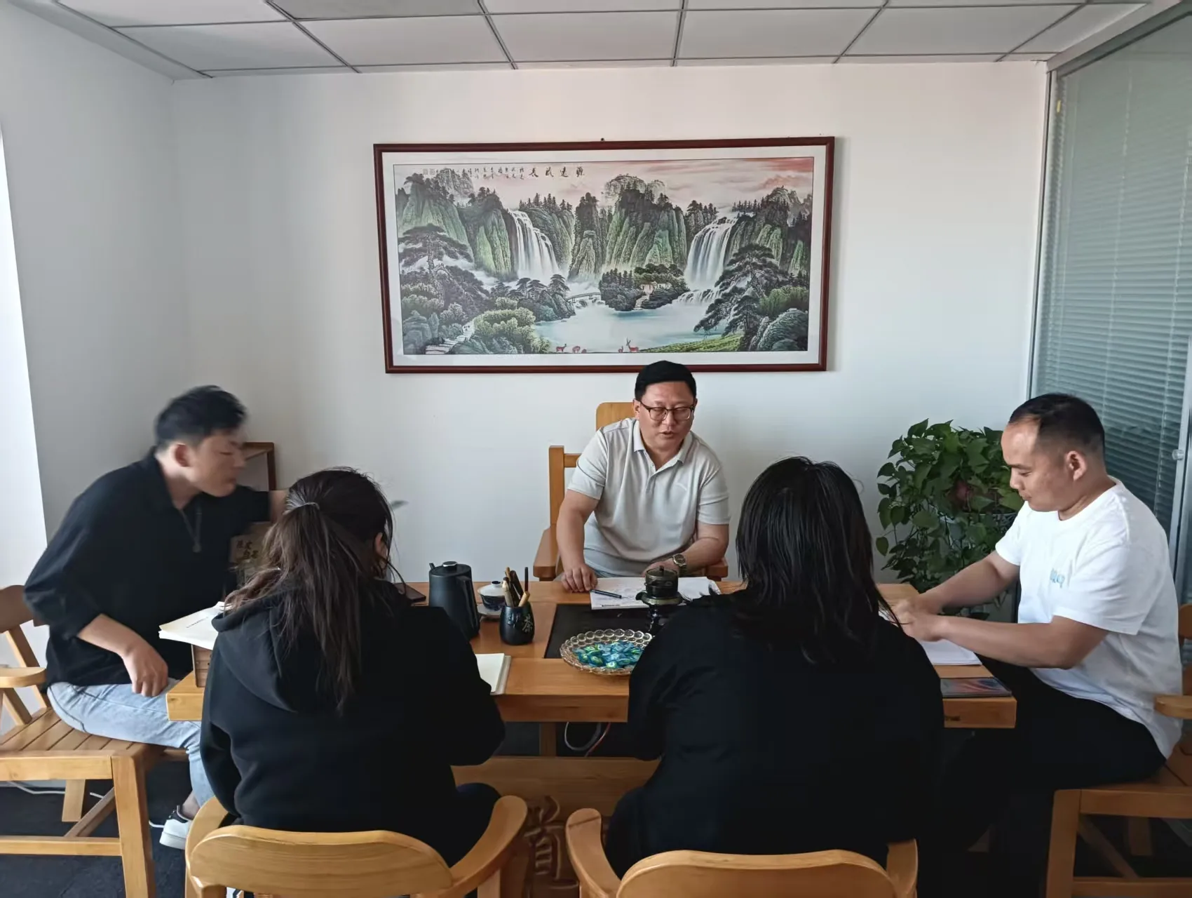 【梦莱新材】公司召开钨钼产品数字营销战略研讨会